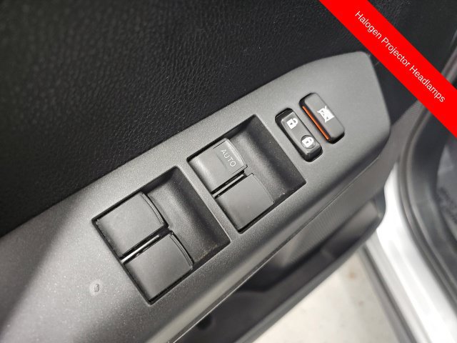 Used 2016 Toyota RAV4 XLE w/ Convenience Package AWD/4WD image 13
