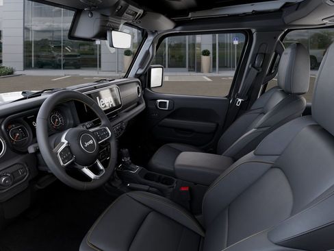 New 2026 Jeep Wrangler Unlimited Sahara AWD/4WD image 24
