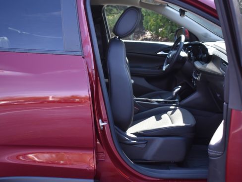 Used 2024 Buick Encore GX Preferred FWD image 21