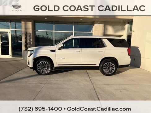 Used 2023 GMC Yukon Denali Ultimate image 2