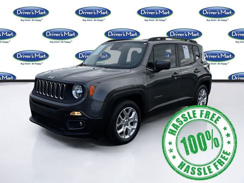 Used 2017 Jeep Renegade Latitude w/ Popular Equipment Group image 3
