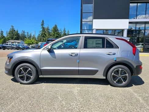 New 2026 Kia Niro EX FWD image 2