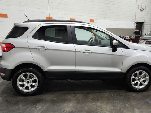 Used 2020 Ford EcoSport SE w/ SE Convenience Package image 17
