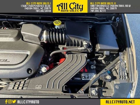 Used 2020 Chrysler Voyager Lxi FWD image 43