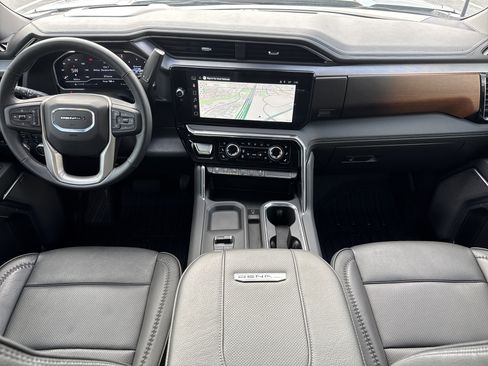 Used 2024 GMC Sierra 3500 Denali w/ Denali Reserve Package image 29