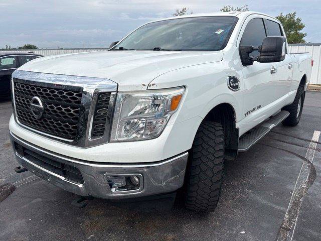 Used 2017 Nissan Titan SV RWD image 1
