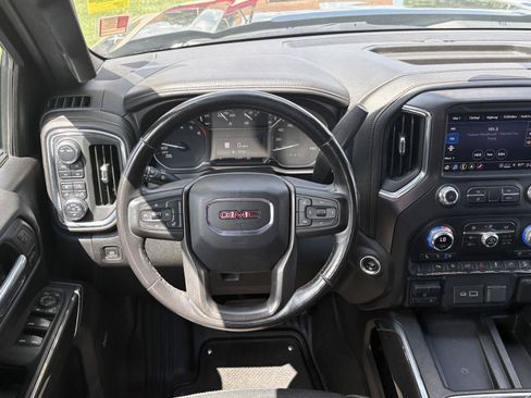Used 2021 GMC Sierra 1500 AT4 w/ AT4 Value Package AWD/4WD image 7