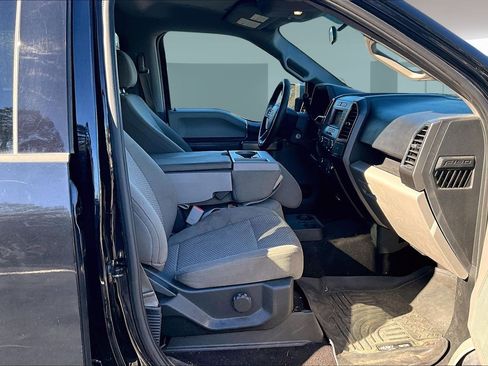 Used 2017 Ford F150 XLT image 22