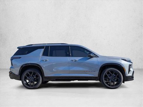New 2026 Chevrolet Traverse RS image 4