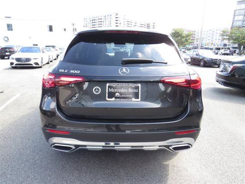 Used 2026 Mercedes-Benz GLC 300 4MATIC image 3