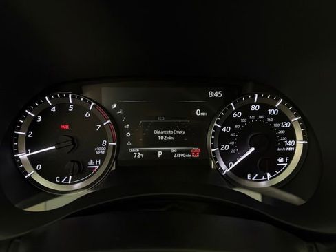Used 2025 Toyota Highlander XLE FWD image 20