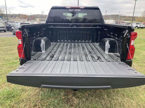 New 2026 Chevrolet Silverado 1500 W/T w/ WT Value Package AWD/4WD image 11