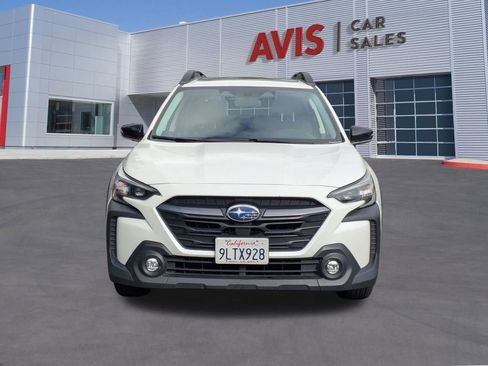 Used 2025 Subaru Outback Premium image 2