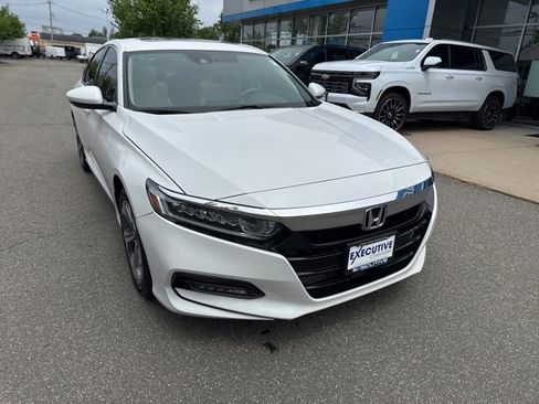 Used 2020 Honda Accord EX image 4