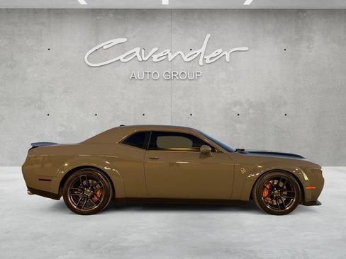 Used 2019 Dodge Challenger SRT Hellcat image 17