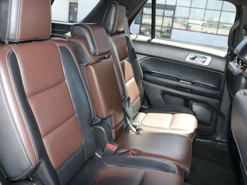 Used 2015 Ford Explorer Sport w/ Equipment Group 401A AWD/4WD image 24