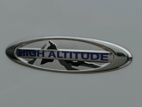 Used 2016 Jeep Patriot High Altitude AWD/4WD image 6