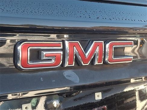 Certified 2025 GMC Acadia Elevation image 30