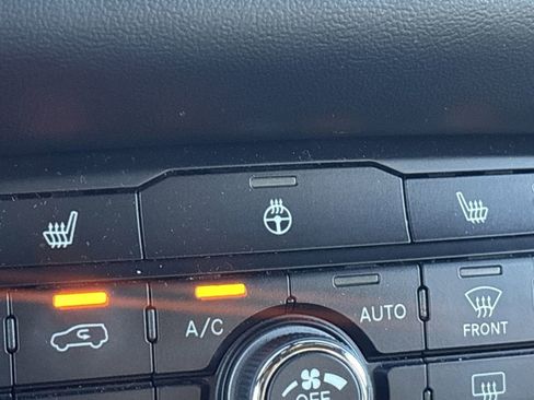 Used 2021 Dodge Durango GT image 25