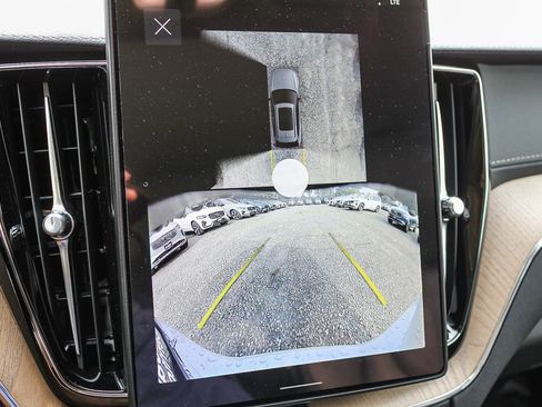 New 2026 Volvo XC60 B5 Ultra w/ Climate Package PRO image 26