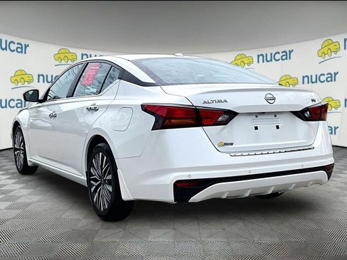 Used 2023 Nissan Altima 2.5 SV FWD image 4