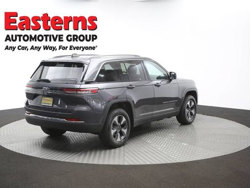 Used 2022 Jeep Grand Cherokee Limited 4xe w/ Luxury Tech Group II AWD/4WD image 45