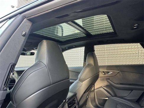 New 2026 Audi SQ8 Prestige image 7