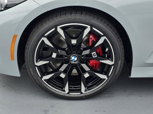 New 2026 BMW 330i Sedan w/ M Sport Package image 7