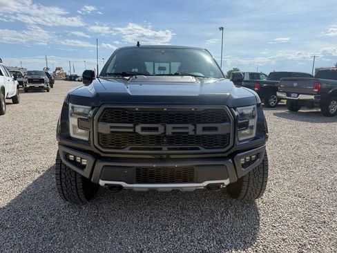 Used 2019 Ford F150 Raptor w/ Equipment Group 802A Luxury AWD/4WD image 3
