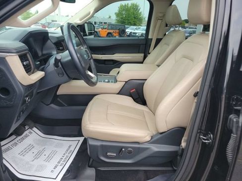 Used 2022 Ford Expedition Max Limited AWD/4WD image 5