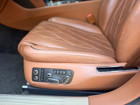 Used 2016 Bentley Flying Spur V8 AWD/4WD image 33
