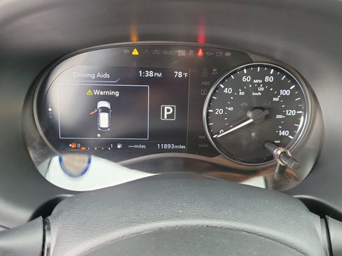 Used 2024 Nissan Kicks SR w/ SR Premium Package FWD image 30