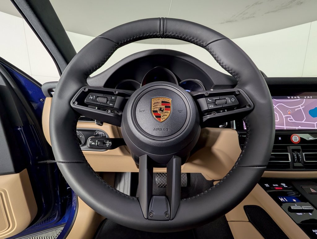 New 2026 Porsche Macan AWD/4WD image 36