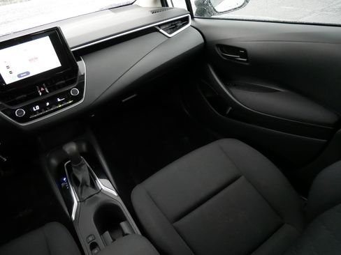 Certified 2024 Toyota Corolla LE FWD image 11