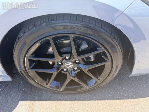 Used 2025 Honda Civic Sport image 11