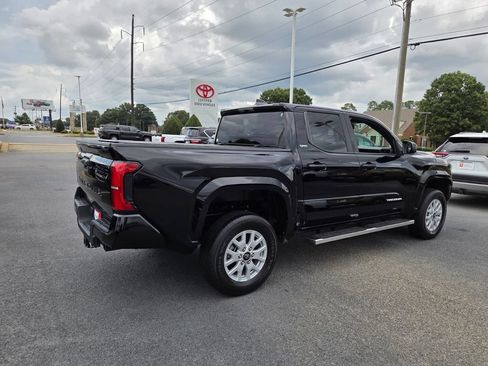 Used 2024 Toyota Tacoma SR5 RWD image 12