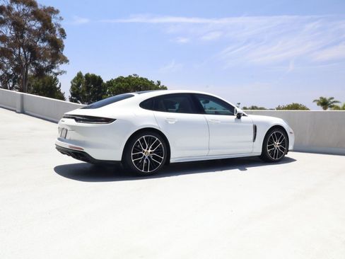 Certified 2023 Porsche Panamera Platinum Edition RWD image 8