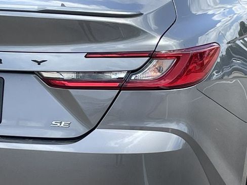 Used 2025 Toyota Camry SE FWD image 7