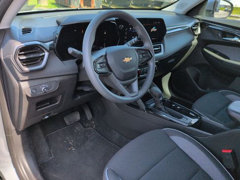 Certified 2026 Chevrolet TrailBlazer LT w/ Driver Confidence Package image 10