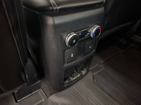 Used 2023 Ford Explorer XLT w/ Equipment Group 202A AWD/4WD image 17