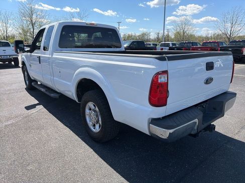 Used 2015 Ford F250 XLT w/ XLT Interior Package image 4