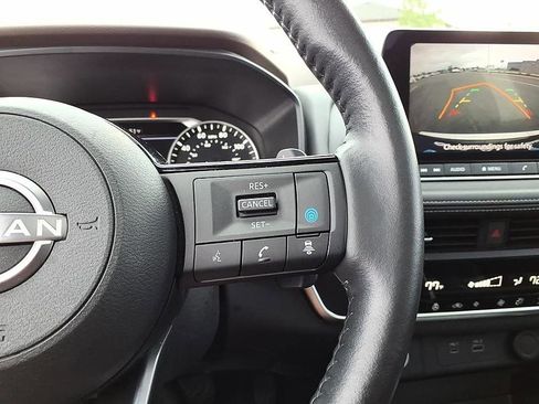 Used 2023 Nissan Rogue SV w/ SV Premium B Package AWD/4WD image 30