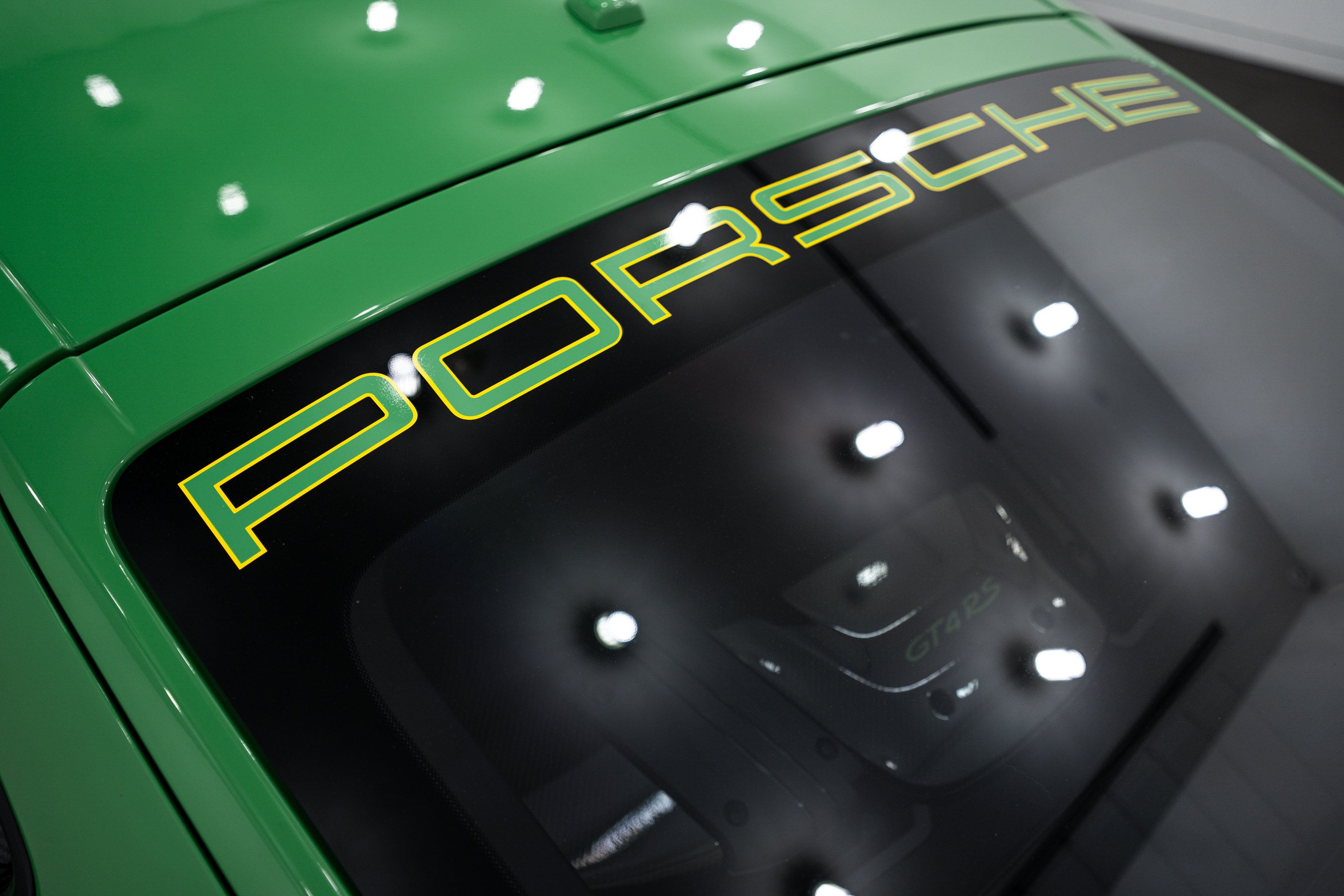 Certified 2023 Porsche 718 Cayman GT4 RS RWD image 18