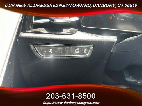 Used 2023 Kia Niro EX FWD image 18