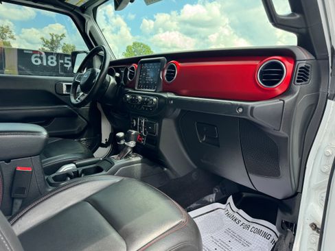Used 2020 Jeep Gladiator Rubicon AWD/4WD image 17