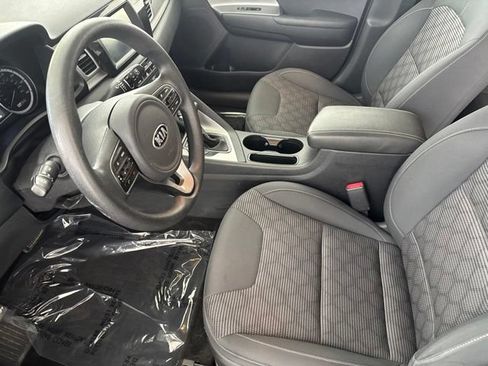 Used 2019 Kia Niro LX FWD image 24