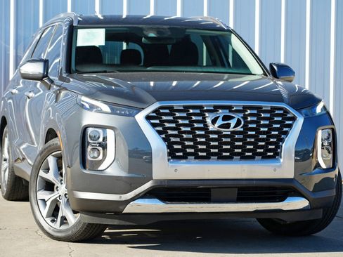Used 2020 Hyundai Palisade SEL w/ Convenience Package image 2