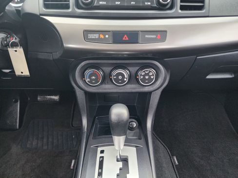 Used 2015 Mitsubishi Lancer ES image 30