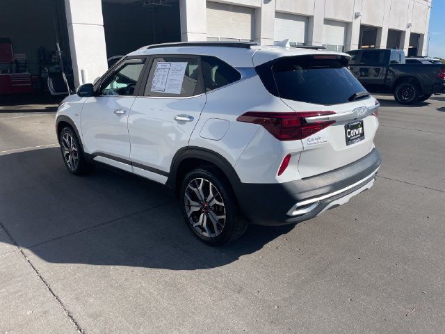 Used 2023 Kia Seltos SX w/ SX Sunroof Package AWD/4WD image 3