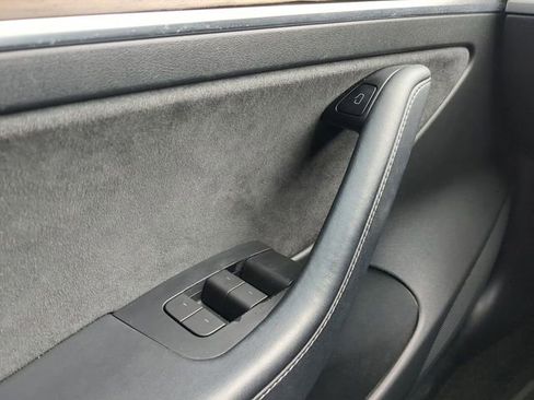 Used 2022 Tesla Model 3 Performance image 26